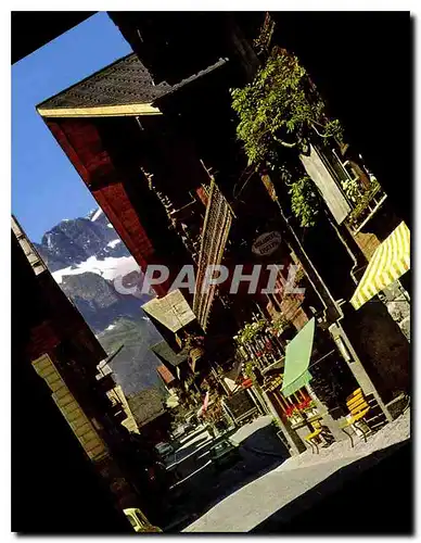 Cartes postales moderne Champery rue du village maisons typiques du Val d'Illiez