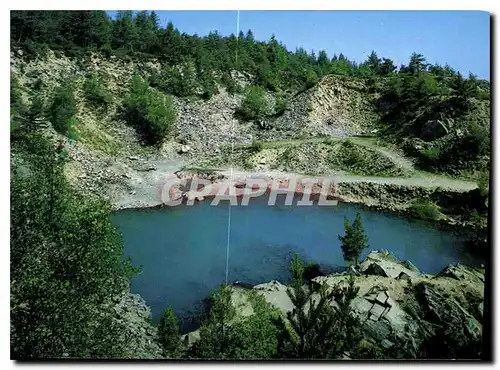 Cartes postales moderne Le Lac bleu dans la foret du Meygal ancienne carriere de lauzes dont les eaux sont d'un bleu tre