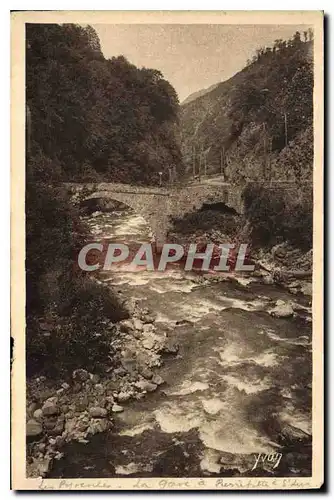 Cartes postales Les Pyrenees le Gave de Pierrefutte a Luz St Sauveur