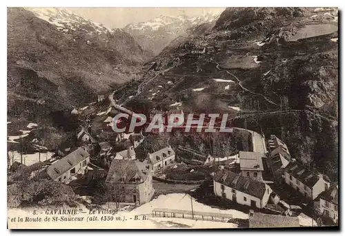 Ansichtskarte AK Gavarnie Le Village et la Route de St Sauveur