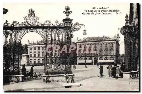 Cartes postales Nancy un Coin de la Place Stanislas Grilles de Jean Lamour
