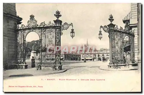 Cartes postales Nancy Place Stanislas a Grille Jean Lamour