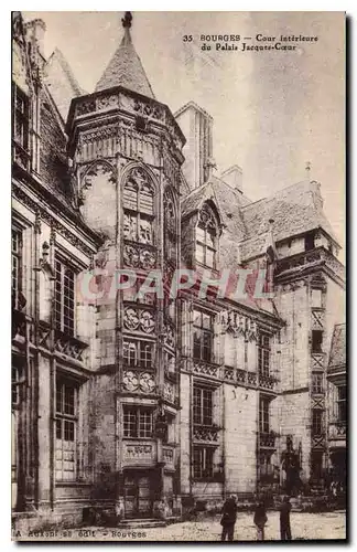 Ansichtskarte AK Bourges Cour interleure du Palais Jacques Coeur