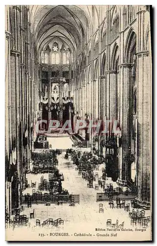 Cartes postales Bourges Cathedrale Grande Nef