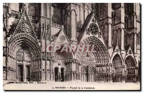 Ansichtskarte AK Bourges Portails de la Cathedrale