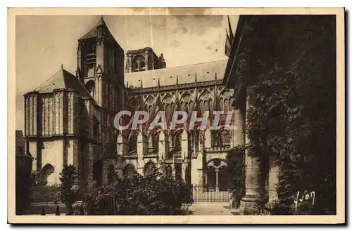 Cartes postales Bourges La Cathedrale et Hotel de Ville