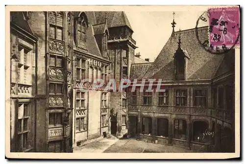 Ansichtskarte AK Bourges Cher Hotel de Jacques Coeur La Cour