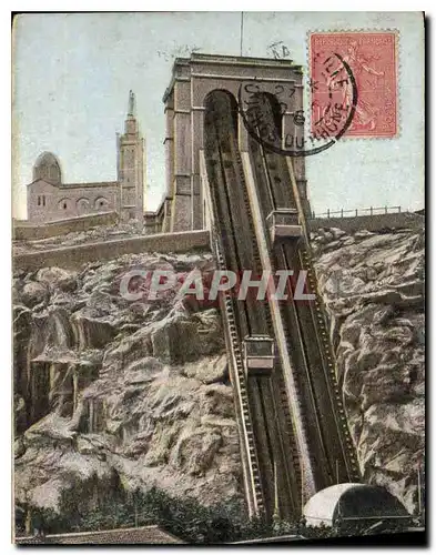 Cartes postales Marseille Ascenseur et Notre Dame de la Garde