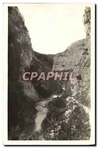 Cartes postales Les Gorges Pittoresque du Verdon de la Montee de la Breche