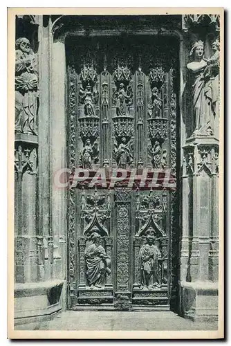 Cartes postales Aix en Provence Porte de la Cathedrale detail des Sculptures