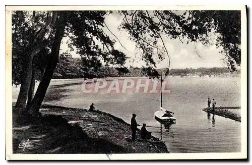 Cartes postales La Montagne Noire lac de Saint Ferreol Peche pecheur