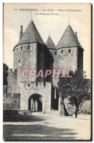 Ansichtskarte AK Carcassonne la Cite Porte Narbonnaise et Madame Carcas