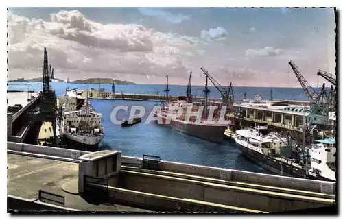 Cartes postales Le littoral Mediterraneen Marseille Quai de la Joliette Embarcadere Bateaux