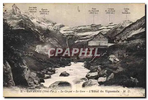 Cartes postales Gavarnie Htes Pyr le Cirque le Gave l'Hotel du Vignemale