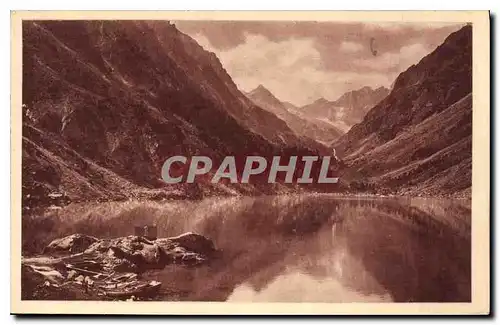 Cartes postales Env de Cauterets le Lac de Gaube et le Vignemale