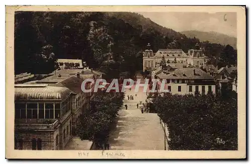 Cartes postales Les Beaux Paysages de France Les Pyrenees Bagneres de Bigorre Vue sur les Thermes et le Casino