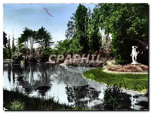 Ansichtskarte AK Montelimar Capitale du Naugat et Porte de la Provence le Jardin Public l'Etang