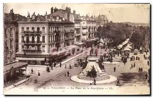 Cartes postales Valence la Place de la Republique Marche