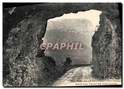 Cartes postales Route des Grands Goulets Drome Sortie d'un Tunnel des Petits Goulets