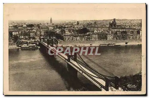 Cartes postales Toulouse vue generale au premier plan le Pont suspendu sur la Garonne