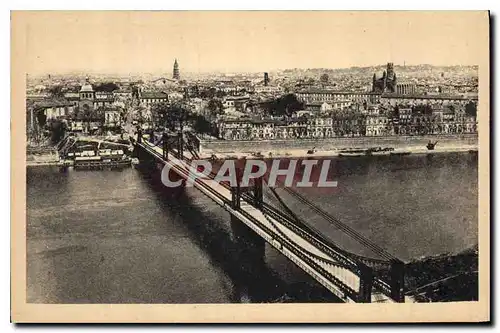 Cartes postales Toulouse Vue generale au premier plan le Pont suspendu sur la Garonne