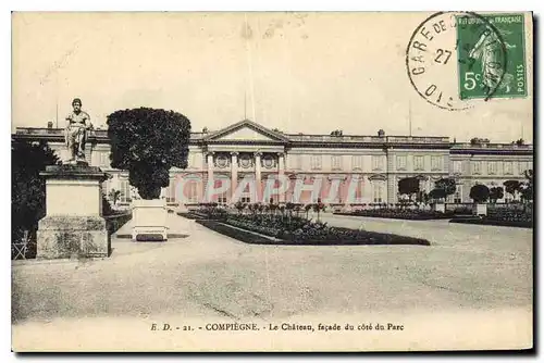 Ansichtskarte AK Compiegne Le Chateau facade du cote Parc