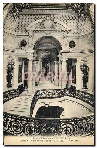 Cartes postales Chateau de Chantilly L'Escalier d'honneur et le Vestibute