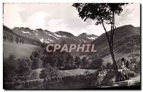 Cartes postales Env de Luchon Gouaoux de l'Arboust Vue sur les Agtides