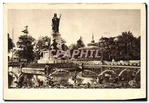 Ansichtskarte AK Toulouse Le Grand Rond Statue de Clemence Izaure du Sculpteur Ducuing