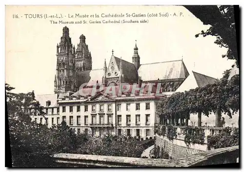 Cartes postales Tourse Le Musee et la Cathedrale St Gatien cote Sud