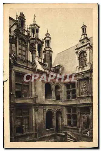 Cartes postales Le Pays Normand Caen Cour de l'Hotel d'Escoville