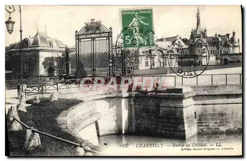 Cartes postales Chantilly Entree du Chateau