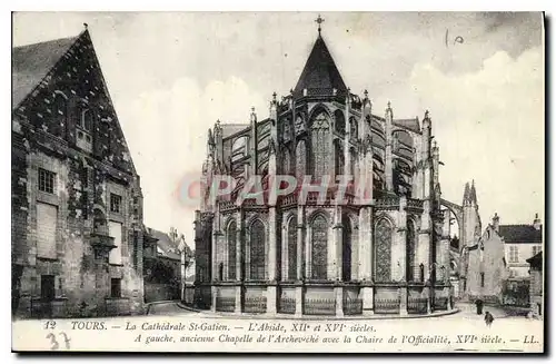 Cartes postales Tours la Cathedrale St Gatien l'Abside XII et XVI siecles a gauche ancienne Chapelle de l'Archev