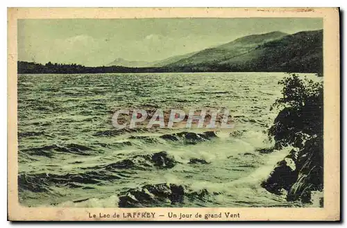 Cartes postales Le Lac de Laffrey un jour de grand Vent