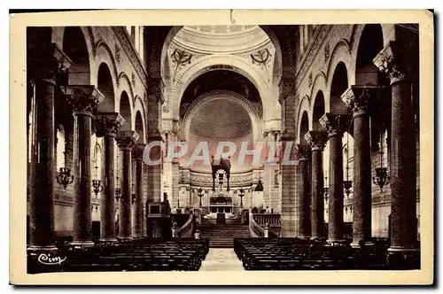 Cartes postales Tours I et L interieur de la Basilique St Martin