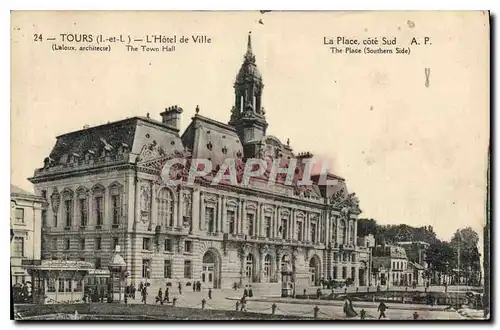 Cartes postales Tours I et L l'Hotel de Ville la place cote sud