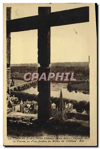 Ansichtskarte AK Chinon I et L le Chateau paysage sur la Vienne vu d'une fenetre du Milieu du Chateau