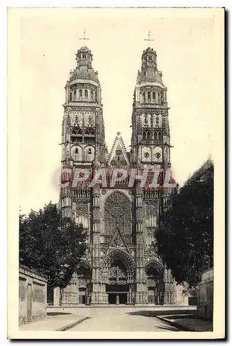 Cartes postales Tours la Cathedrale facade