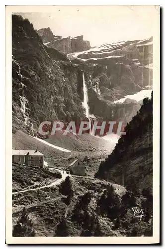 Ansichtskarte AK Gavarnie La grande Cascade hauteur de chute et l'Hotel du Cirque