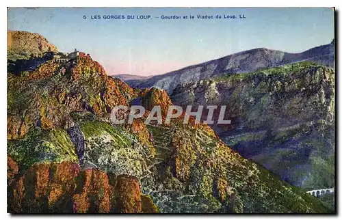 Cartes postales Les Gorges du Loup Gourdon et le Viaduc du Loup