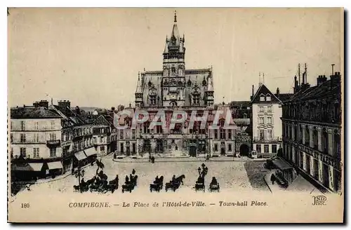 Cartes postales Compiegne La Place de l'Hotel de Ville