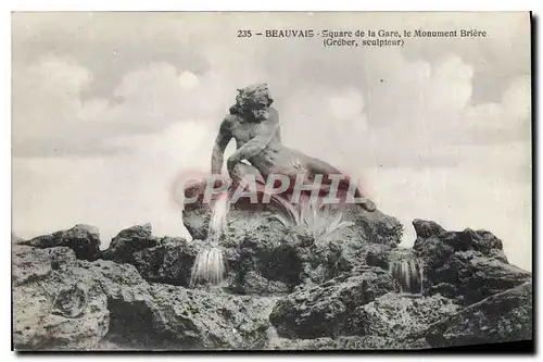 Cartes postales Beauvais Square de la Gare le Monument Briere
