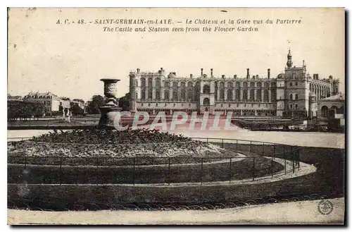 Cartes postales Sainte Germain en Laye Le Chateau et la Gare vus du Parterre