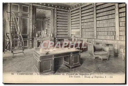 Ansichtskarte AK Compiegne Le Chateau Cabinet de Travail de Napoleon I Bibliotheque