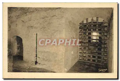 Cartes postales Loches Le Donjon Cachot ou fut enterme Philippe de Commines