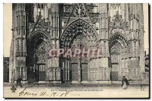 Cartes postales Tours Les Portails de la Cathedrale