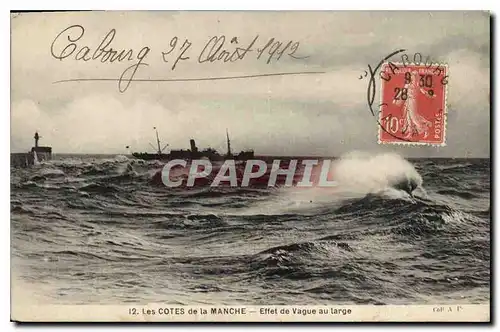 Cartes postales Cabourg Les Cotes de la Manche Effet de Vague au large Bateau