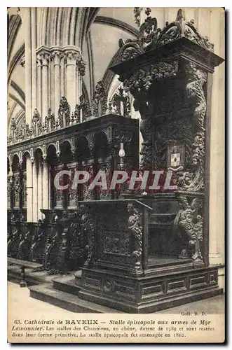 Cartes postales Cathedrale de Bayeux Stalle episcopale aux armes de Mgr Lemonnier les Stalles des Chanoines en c