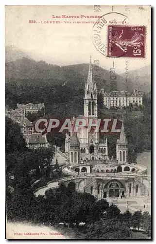 Cartes postales Les Hautes Pyrenees v vue Plongeante sur la Basilique