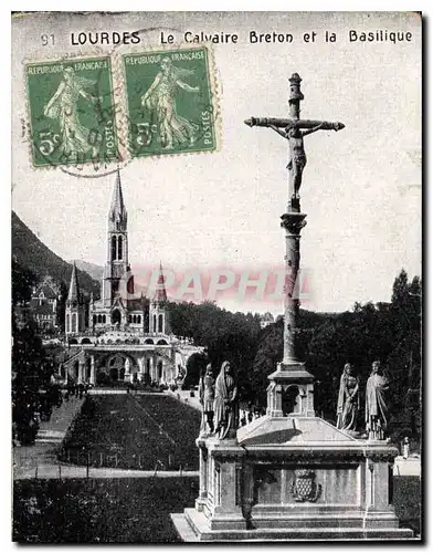 Cartes postales Gavarnie le Calvaire Breton et la Basilique